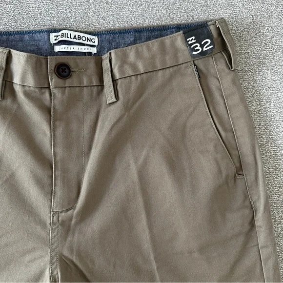Billabong Carter Shorts, Men size 32 Tan Flat Front Casual Skater Surfer Style - Picture 2 of 8